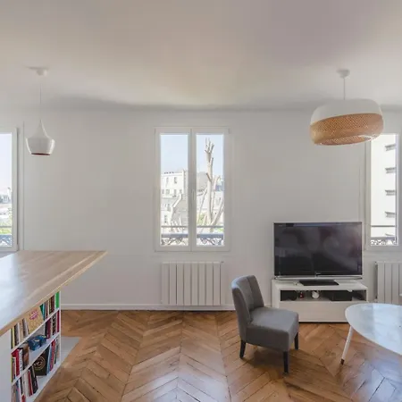 Apartment Guestready - Apt Lumineux Proche Du Moulin Rouge Paris